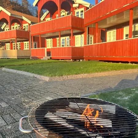 Fritidsbolig Ved Sjoen I - Kort Kjoretur Til Dyreparken