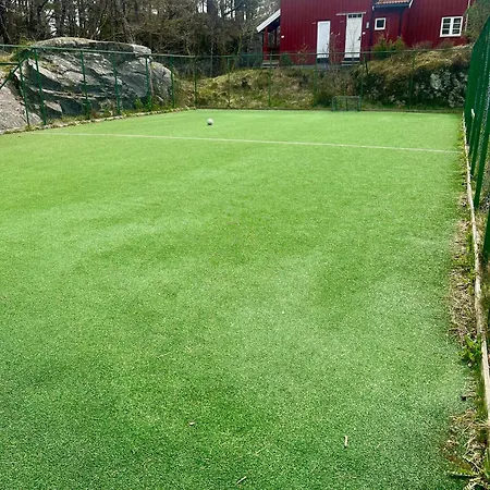 Fritidsbolig Ved Sjoen I - Kort Kjoretur Til Dyreparken *